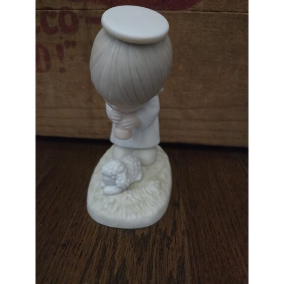 Vtg Precious Moments Figurine: PM841 God's Ray of Mercy NO BOX - Picture 4 of 10